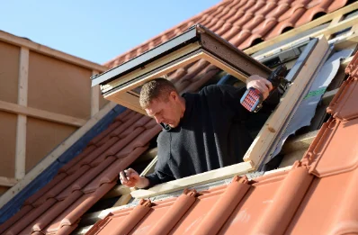 Pose de fenêtres de toit Velux à Barro